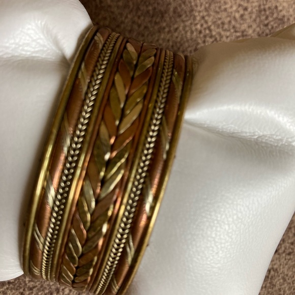Copper handcrafted cuff - Picture 3 of 4